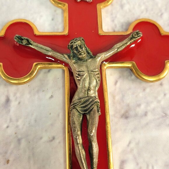 Gold Metal & Red Enamel Crucifix Jesus Wall Figure INRI Inscription 7x4.5" Italy - Picture 8 of 9